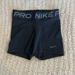 Nike Pro Women’s 3” Short size XS in black